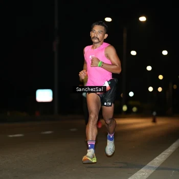 Runner Photo 7684056