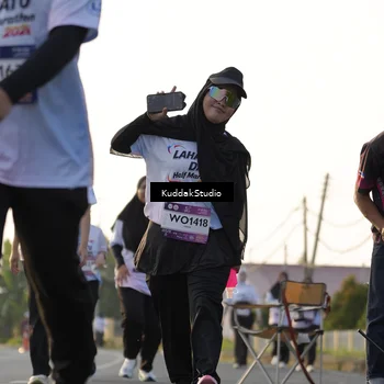 Runner Photo 7684061