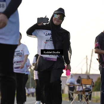 Runner Photo 7684062