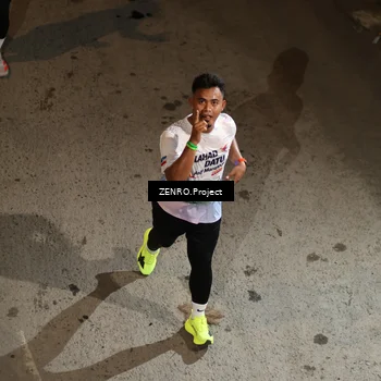 Runner Photo 7684071