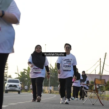 Runner Photo 7684083
