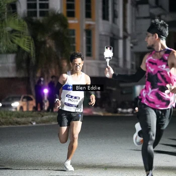 Runner Photo 7684098