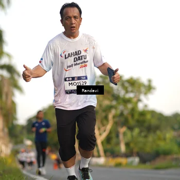 Runner Photo 7684106