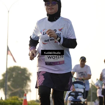 Runner Photo 7684131