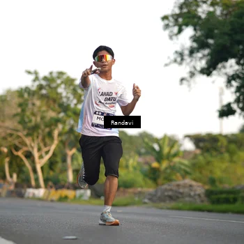 Runner Photo 7684133