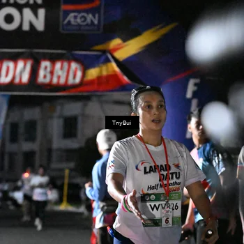Runner Photo 7684142