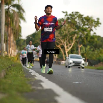 Runner Photo 7684159
