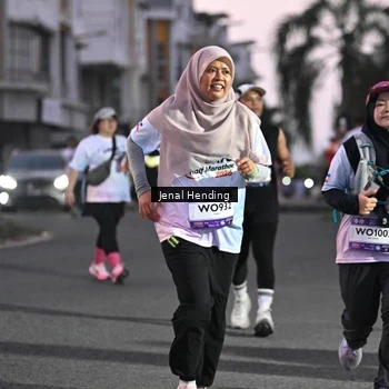 Runner Photo 7684176