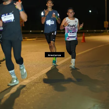 Runner Photo 7684193