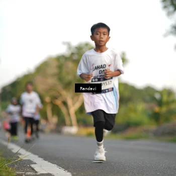 Runner Photo 7684206