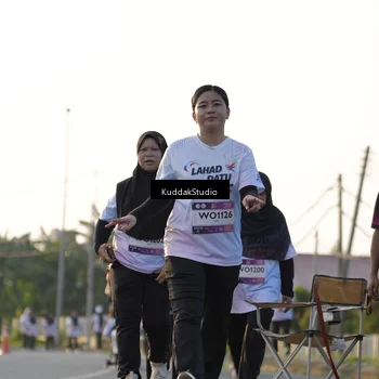 Runner Photo 7684211