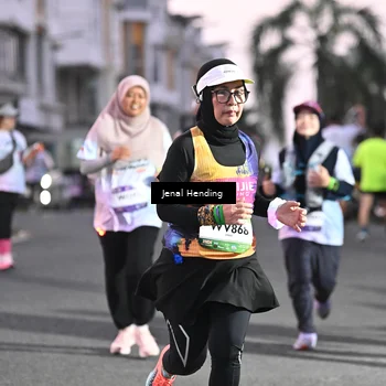 Runner Photo 7684223