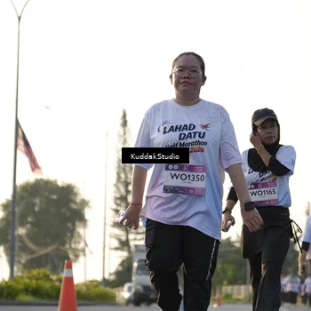Runner Photo 7684240