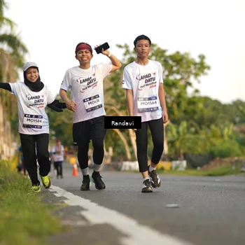 Runner Photo 7684274