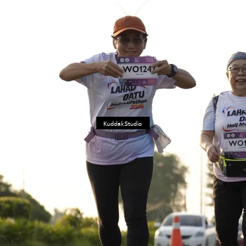 Runner Photo 7684335