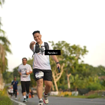 Runner Photo 7684339