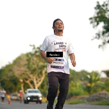 Runner Photo 7684353