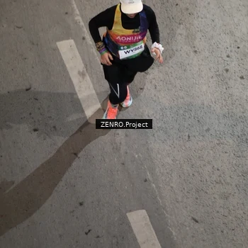Runner Photo 7684364