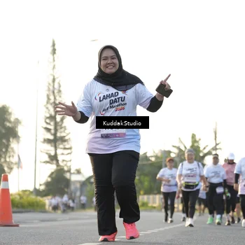 Runner Photo 7684367