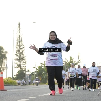 Runner Photo 7684371