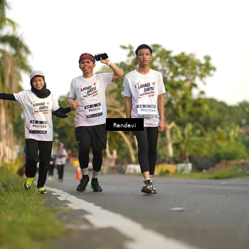 Runner Photo 7684387