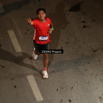 Runner Photo 7684412
