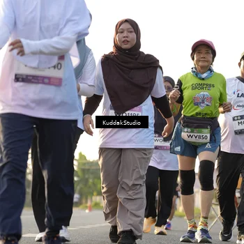 Runner Photo 7684414