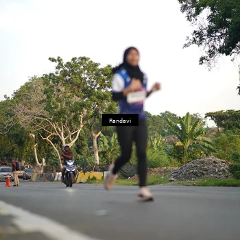 Runner Photo 7684427