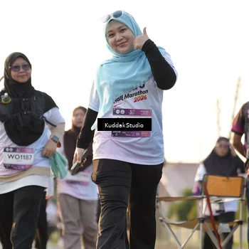 Runner Photo 7684452