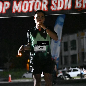 Runner Photo 7684454