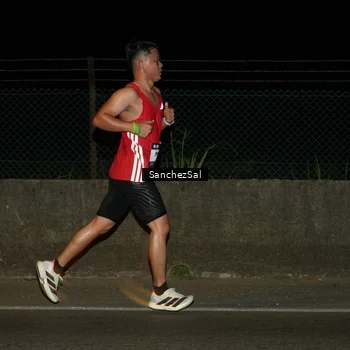 Runner Photo 7684465