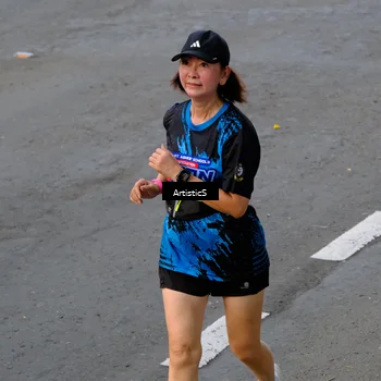 Runner Photo 7684473
