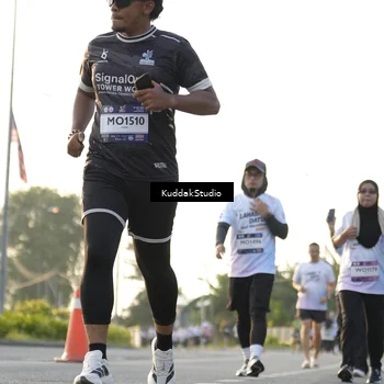 Runner Photo 7684631