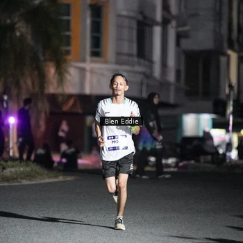 Runner Photo 7684643