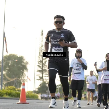 Runner Photo 7684646