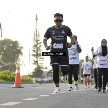 Runner Photo 7684650