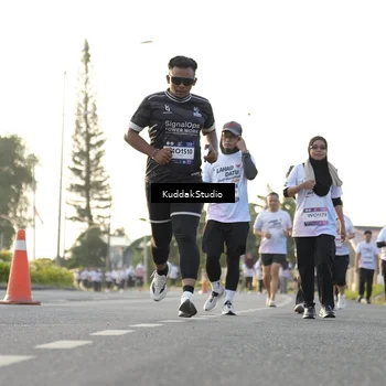 Runner Photo 7684654