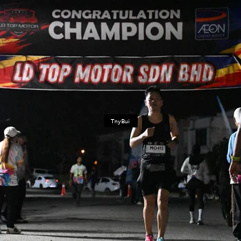 Runner Photo 7684656