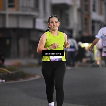 Runner Photo 7684672
