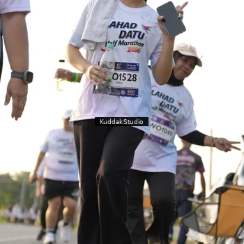 Runner Photo 7684677