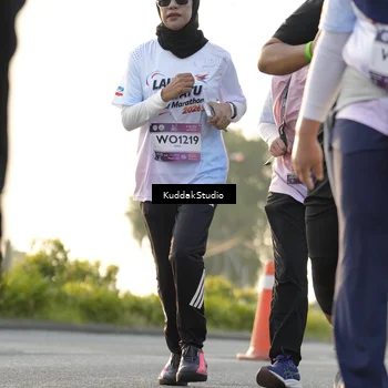 Runner Photo 7684728