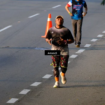 Runner Photo 7684752
