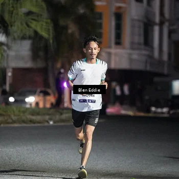 Runner Photo 7684773