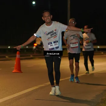 Runner Photo 7684814