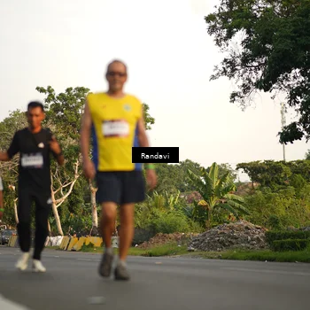 Runner Photo 7684818
