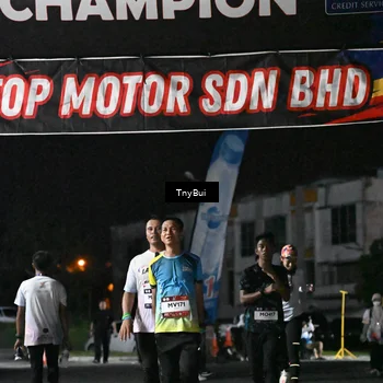Runner Photo 7684823