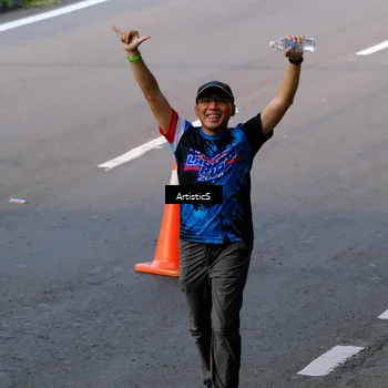 Runner Photo 7684842