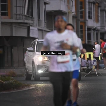 Runner Photo 7684843