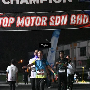 Runner Photo 7684852