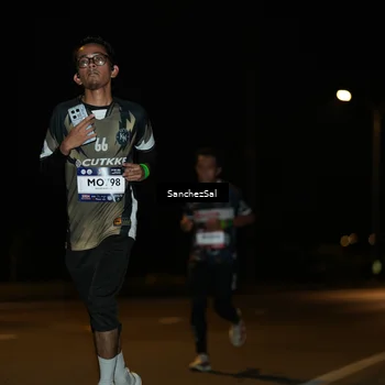 Runner Photo 7684924